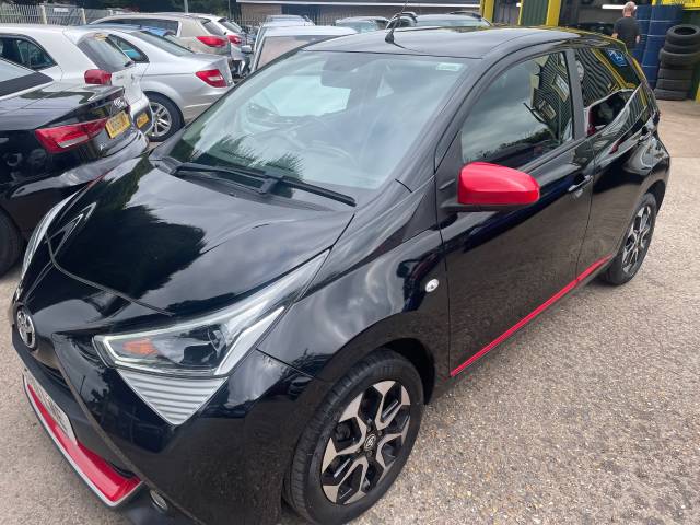 Toyota Aygo 1.0 VVT-i X-Trend 5dr Hatchback Petrol Black