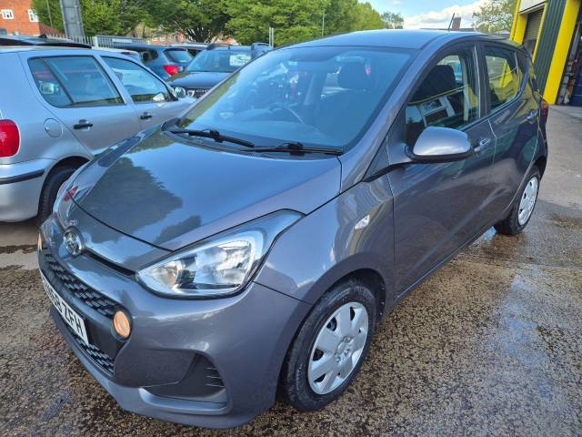 Hyundai i10 1.0 SE 5dr Hatchback Petrol Grey