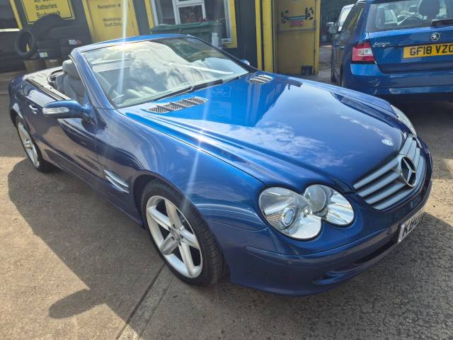 2005 Mercedes-Benz SL Series 3.7 SL 350 2dr Tip Auto
