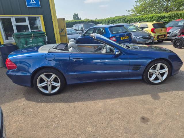2005 Mercedes-Benz SL Series 3.7 SL 350 2dr Tip Auto
