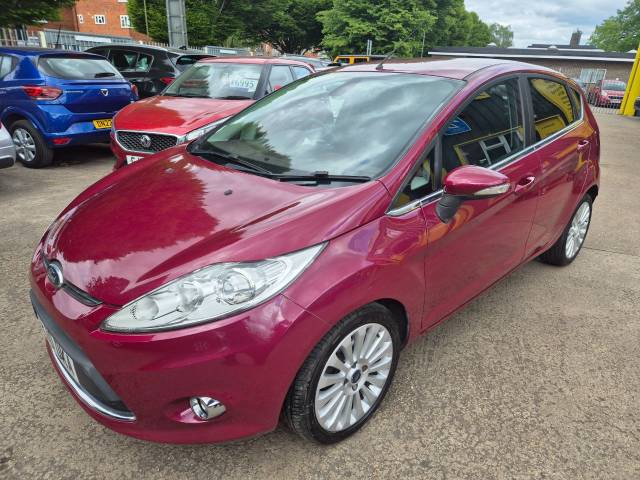 Ford Fiesta 1.4 Titanium 5dr Auto Hatchback Petrol Red