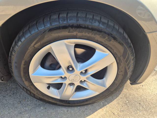 2011 Kia Ceed 1.6 2 5dr [6]