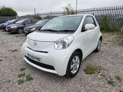2009 Toyota iQ