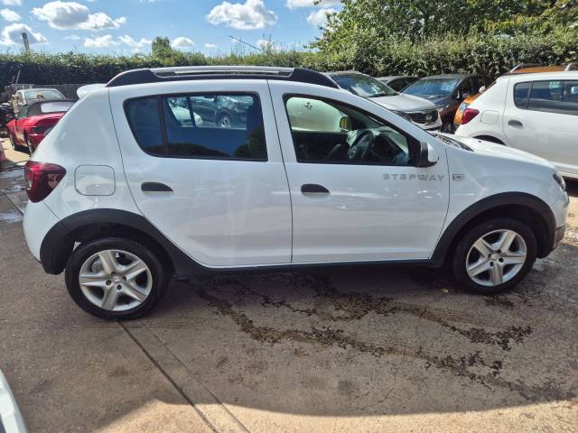 2016 Dacia Sandero Stepway 0.9 TCe Laureate Euro 6 (s/s) 5dr