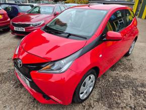 TOYOTA AYGO 2016 (16) at Rickmansworth Sports Cars Watford