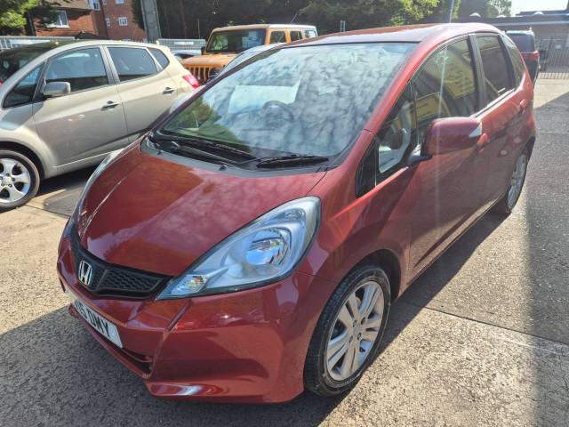 Honda Jazz 1.4 i-VTEC ES Plus 5dr Hatchback Petrol RED