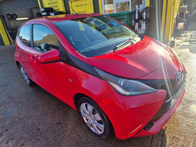 2017 Toyota Aygo 1.0 VVT-i X-Play 5dr